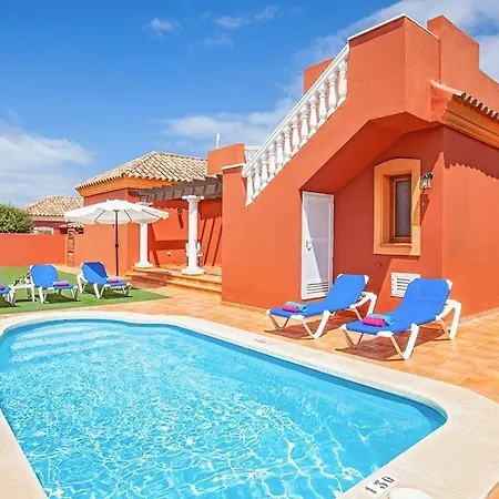 Sleeps 6 With Pool Air Con And Wifi Willa Corralejo